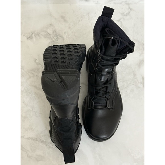 Nike SFB Field 8\